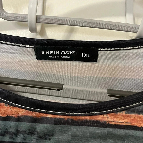 SHEIN Slayer Plus Size women Bodycon dress fluid print sleek sexy size 1XL - Picture 3 of 12